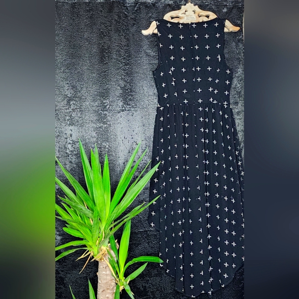 Small Black Forever 21 HiLo dress